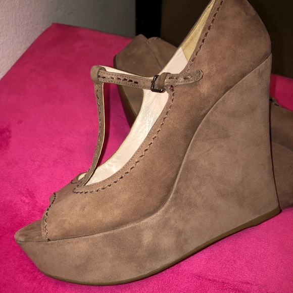 MIU MIU 100% Authentic & Brand New Suede Wedges - Picture 7 of 8